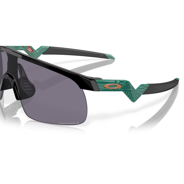 Сонцезахисні окуляри Oakley Resistor (Підліткова модель) Introspect Collection Black/Prizm Grey 0888392619518 фото