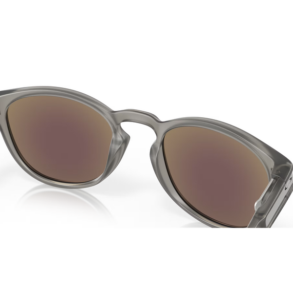 Сонцезахисні окуляри Oakley Latch Matte Grey Ink/Prizm Sapphire Polarized 0888392320551 фото