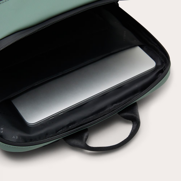 Рюкзак Oakley Rover Laptop Backpack 8056153895453 фото